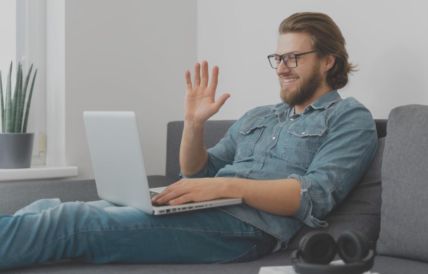 Analyse de données financières sur ordinateur